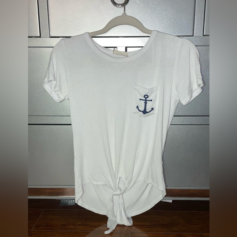 White Short Sleeve Anchor Shirt with Front Pocket